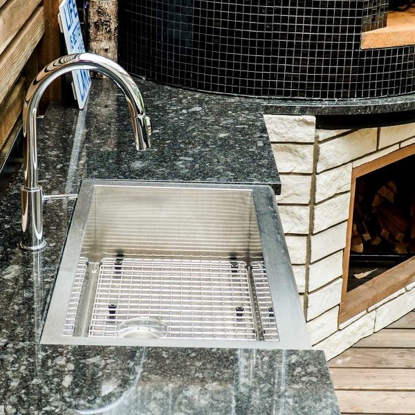 STW Builders Invermere – Best Deck in the Columbia Valley STW Builders Invermere - Best Deck in the Columbia Valley