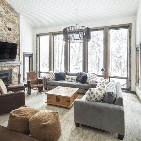 STW Builders - Bright and airy construction - mountain modern